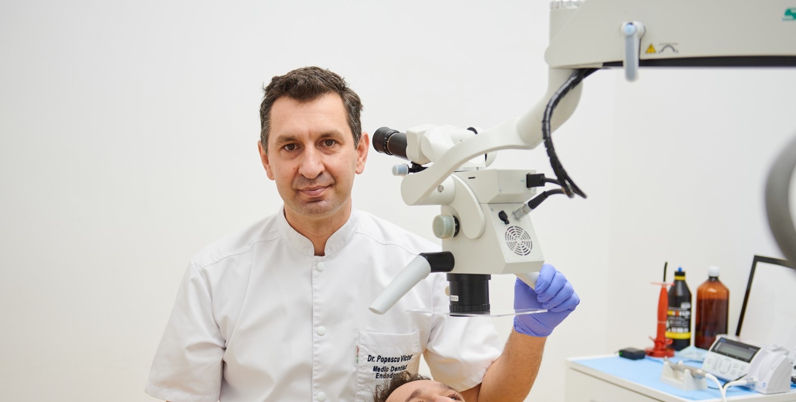 Endodonție la Microscop